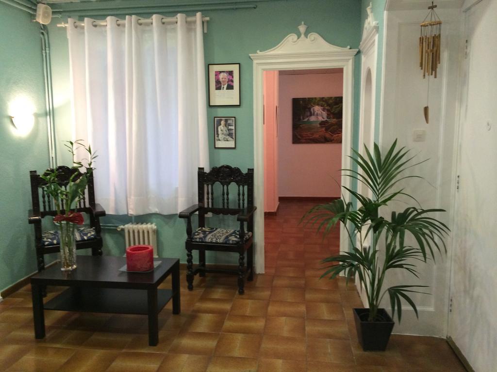 Hostal Valls Barselona Dış mekan fotoğraf