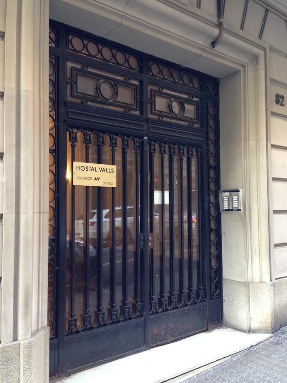 Hostal Valls Barselona Dış mekan fotoğraf