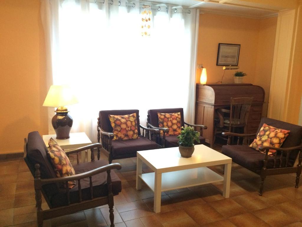 Hostal Valls Barselona Dış mekan fotoğraf